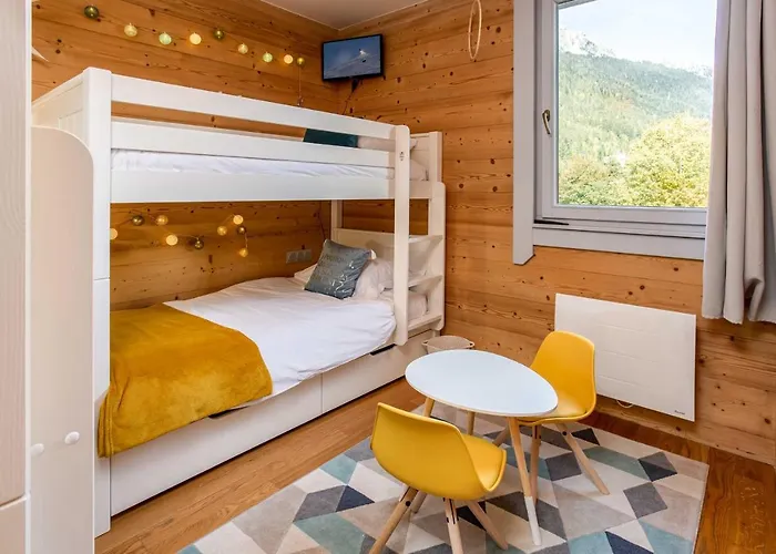 Le Paradis 25 - Year *